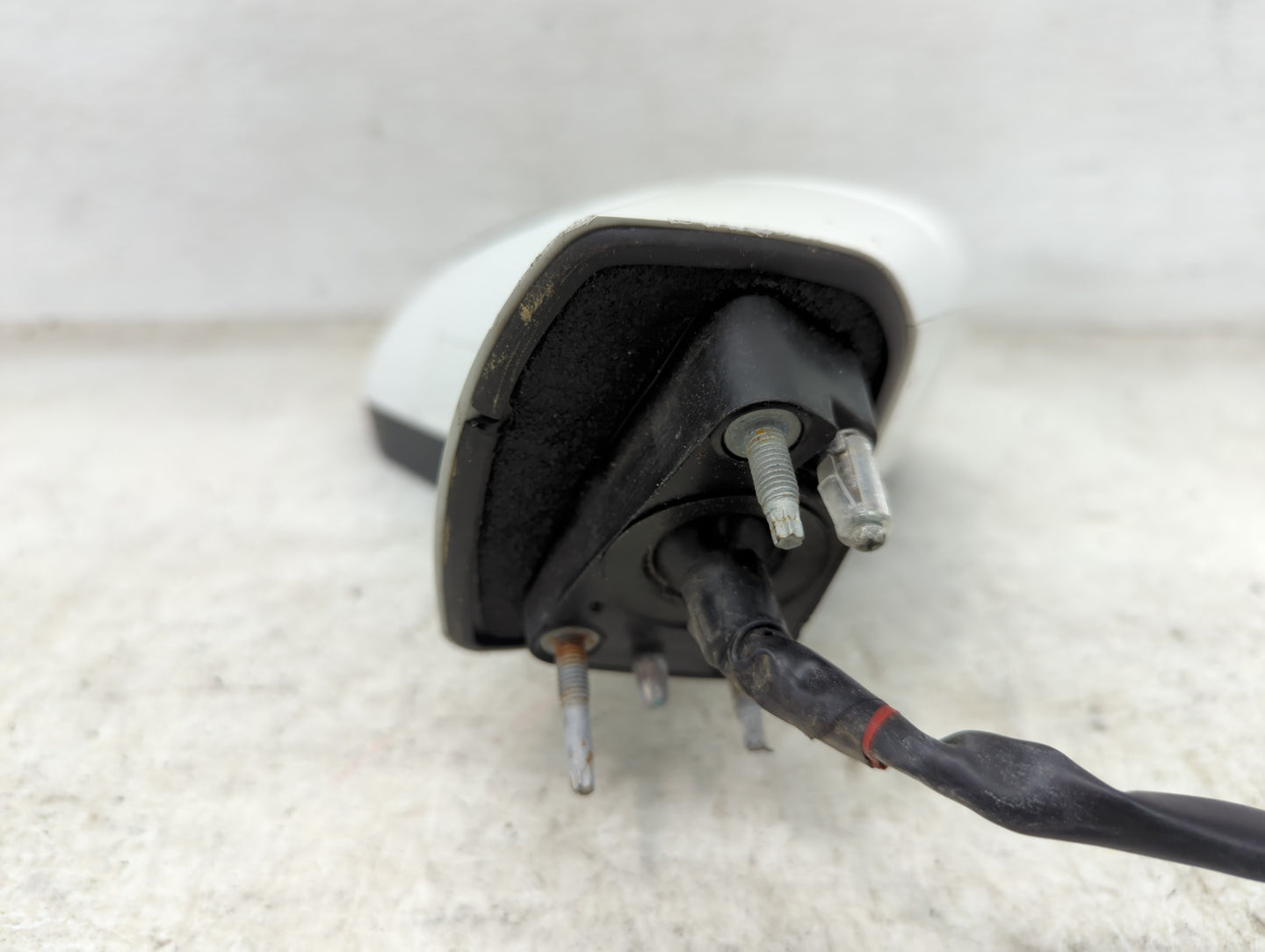 2017-2020 Buick Encore Passenger Side View Mirror - Right Door Mirror OEM Used - Oemusedautoparts1.com