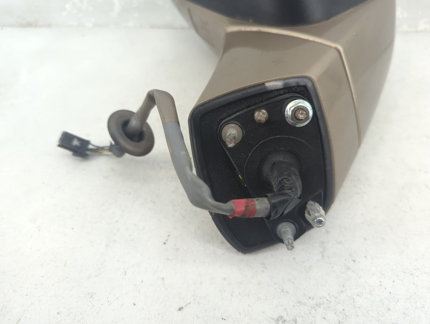 2017-2020 Buick Encore Driver Side View Mirror - Left Door Mirror OEM Used - Oemusedautoparts1.com