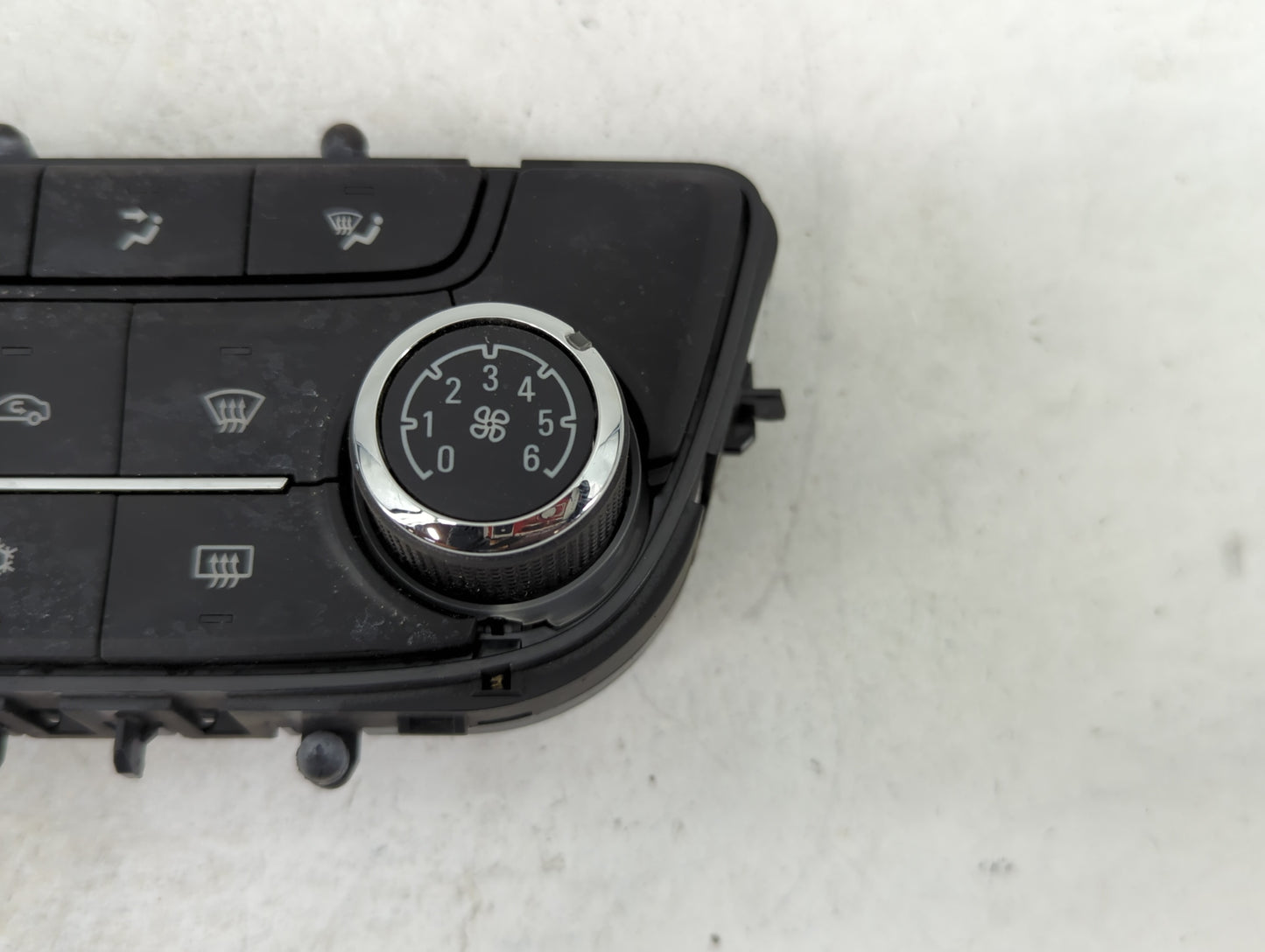 2017-2021 Buick Encore Climate Control Module Temperature AC/Heater Replacement P/N:39081561 A2C1134980001 Fits OEM Used Aut