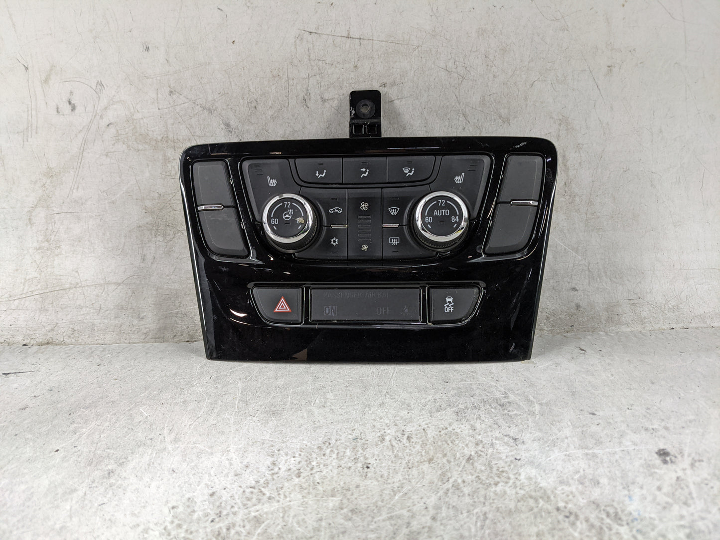 2017-2020 Buick Encore Climate Control Module Temperature AC/Heater Replacement P/N:39082867 A2C1135070001 Fits OEM Used Aut