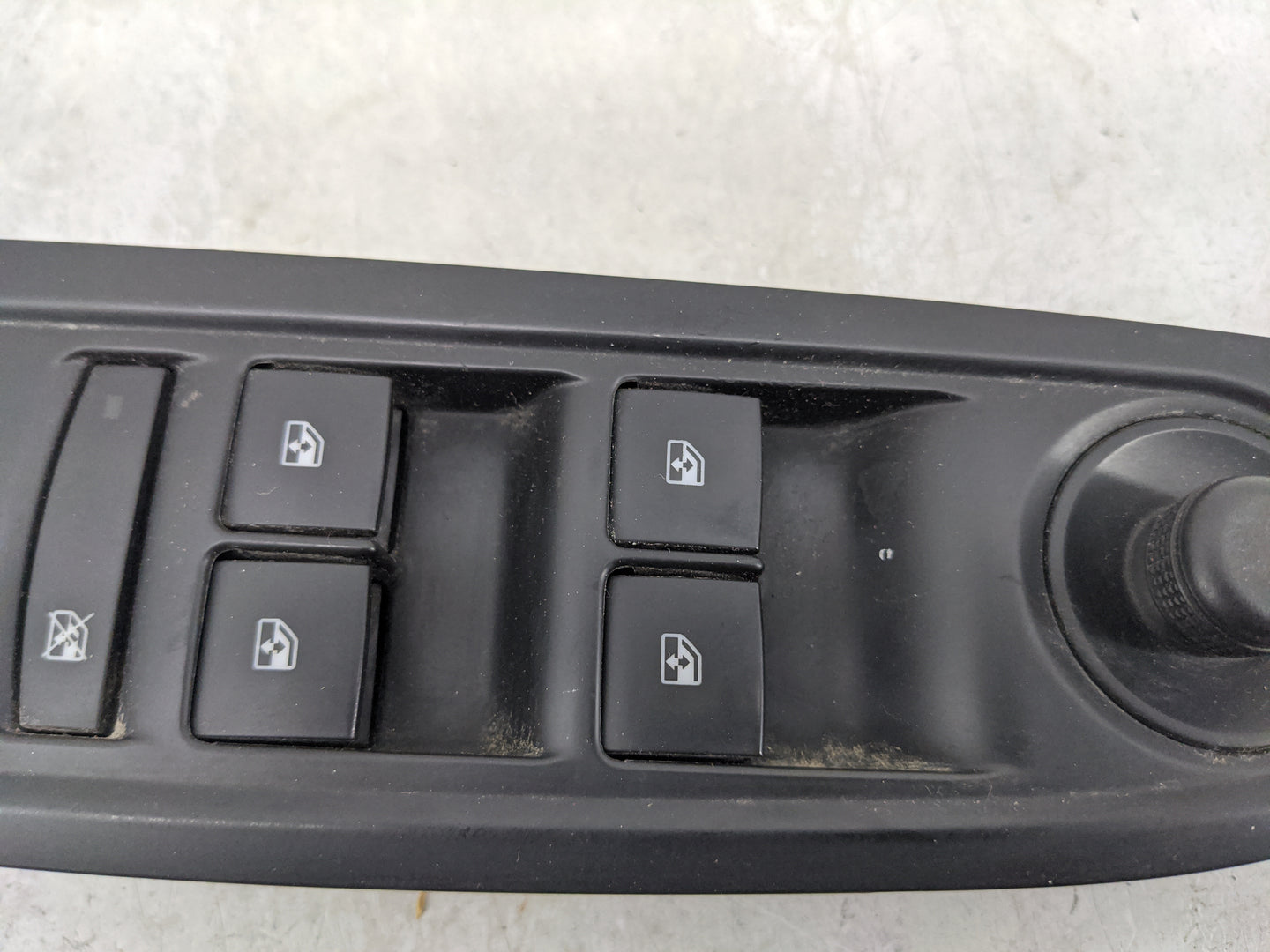 2017-2020 Buick Encore Master Power Window Switch Replacement Driver Side Left P/N:BFL4B 284159 Fits Fits 2017 2018 2019 202