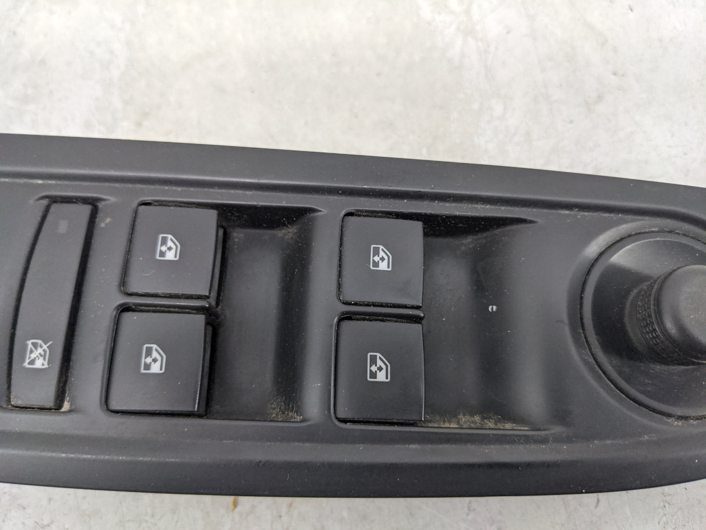 2017-2020 Buick Encore Master Power Window Switch Replacement Driver Side Left P/N:BFL4B 284159 Fits Fits 2017 2018 2019 202