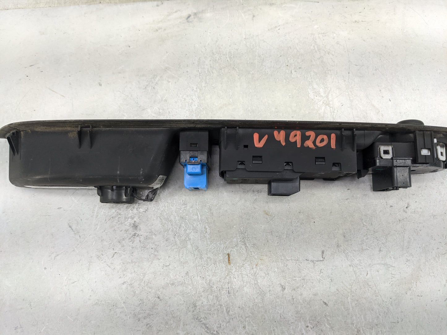 2017-2020 Buick Encore Master Power Window Switch Replacement Driver Side Left P/N:BFL4B 284159 Fits Fits 2017 2018 2019 202