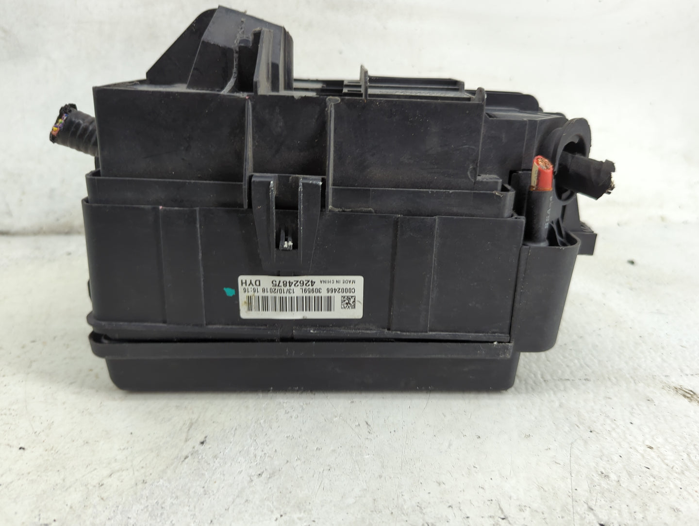 2018-2020 Buick Encore Fusebox Fuse Box Panel Relay Module P/N:42624875 Fits Fits 2018 2019 2020 OEM Used Auto Parts - Oemus