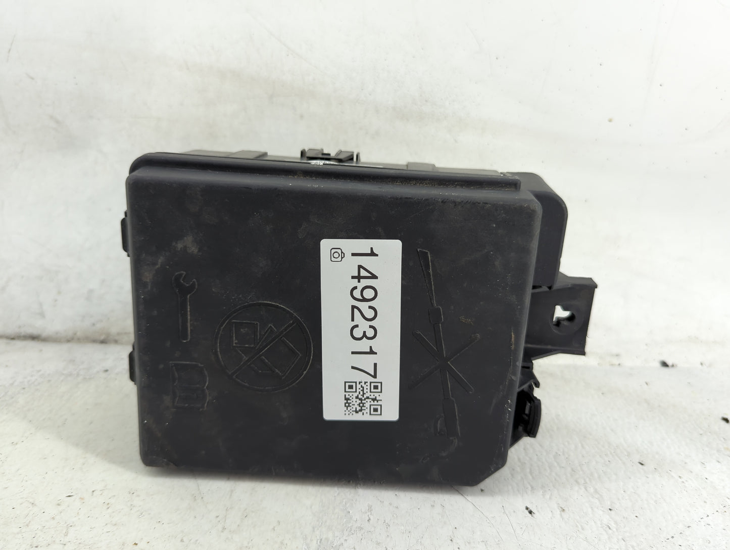 2018-2020 Buick Encore Fusebox Fuse Box Panel Relay Module P/N:42624875 Fits Fits 2018 2019 2020 OEM Used Auto Parts - Oemus