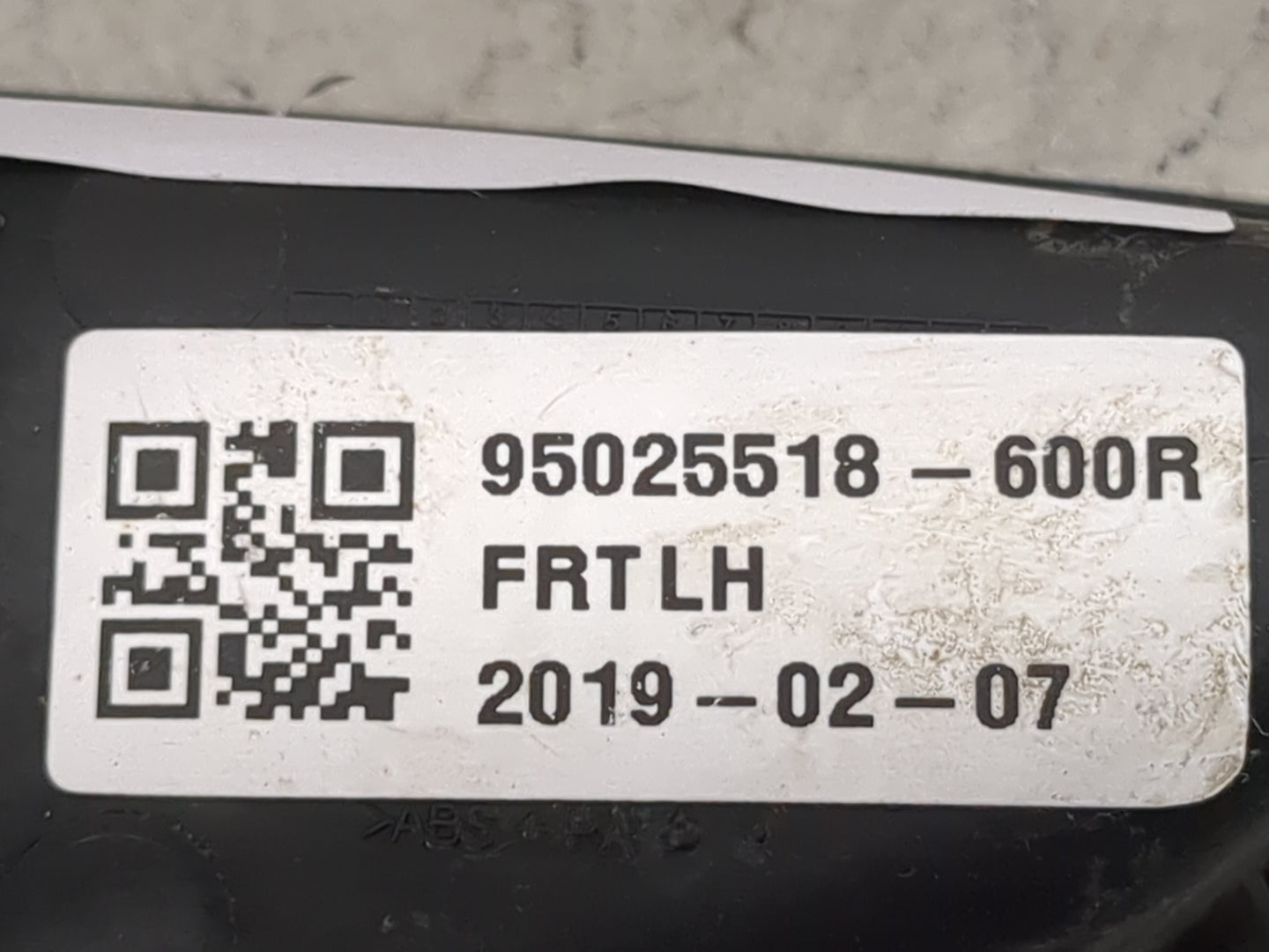 2017-2020 Buick Encore Master Power Window Switch Replacement Driver Side Left P/N:95025518-600R Fits Fits 2017 2018 2019 20