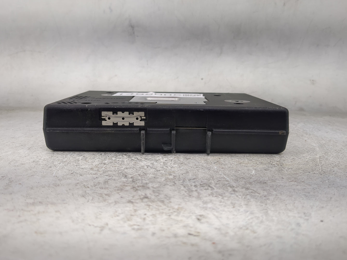2018-2020 Buick Encore Radio AM FM Cd Player Receiver Replacement P/N:84546902 652029760, 7310400000000X Fits Fits 2018 2019