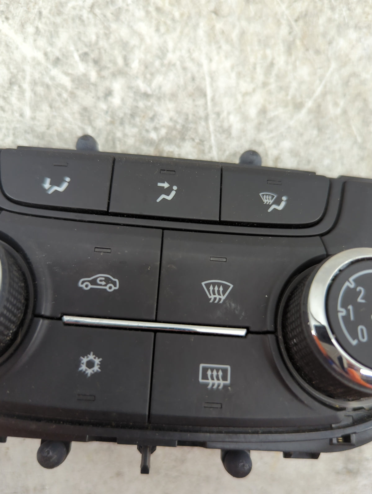 2017-2021 Buick Encore Climate Control Module Temperature AC/Heater Replacement P/N:39081561 A2C1134980001 Fits OEM Used Aut
