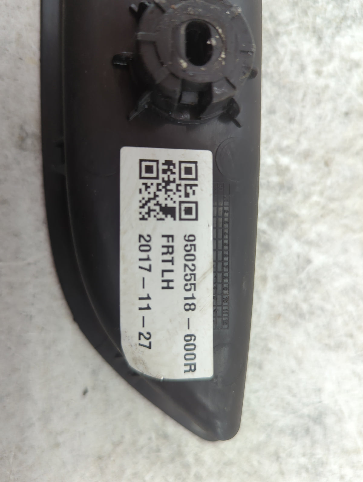 2017-2020 Buick Encore Master Power Window Switch Replacement Driver Side Left P/N:95025518-600R Fits Fits 2017 2018 2019 20