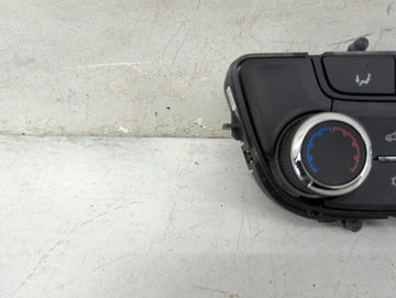 2017-2021 Buick Encore Climate Control Module Temperature AC/Heater Replacement P/N:39081561 A2C11349800001 Fits OEM Used Auto Parts