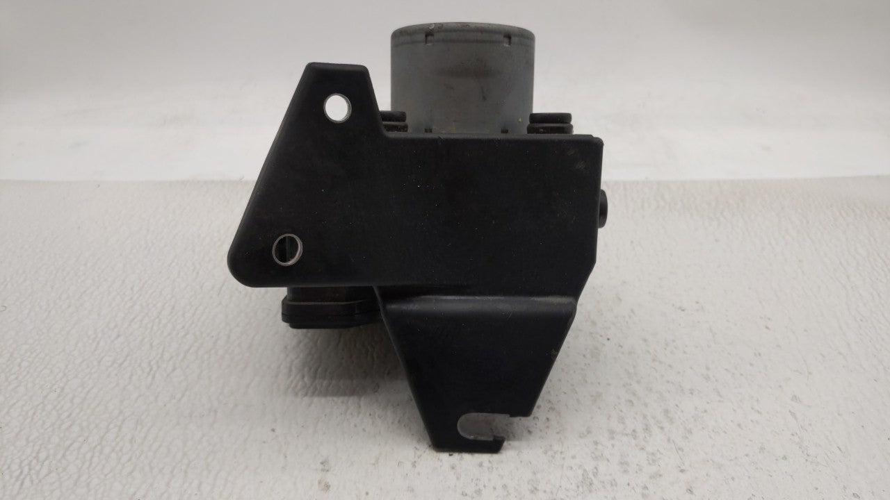 2017-2019 Buick Encore ABS Pump Control Module Replacement P/N:42643519 42520669, 42563014 Fits Fits 2017 2018 2019 OEM Used