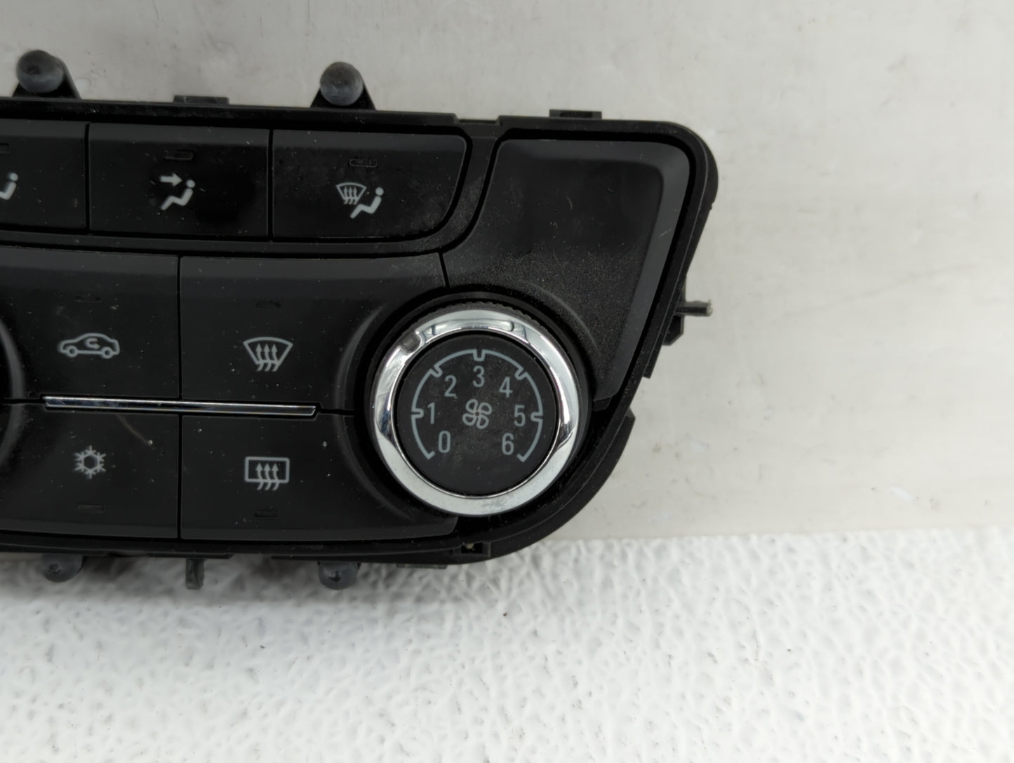 2017-2021 Buick Encore Climate Control Module Temperature AC/Heater Replacement P/N:39081581 39081561 Fits OEM Used Auto Par