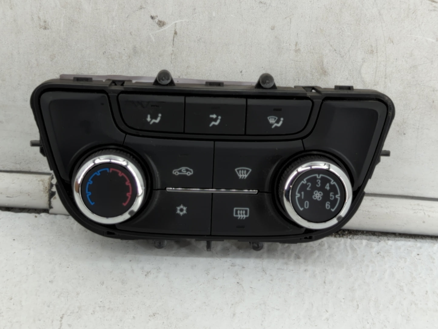 2017-2021 Buick Encore Climate Control Module Temperature AC/Heater Replacement P/N:39081581 39081561 Fits OEM Used Auto Par