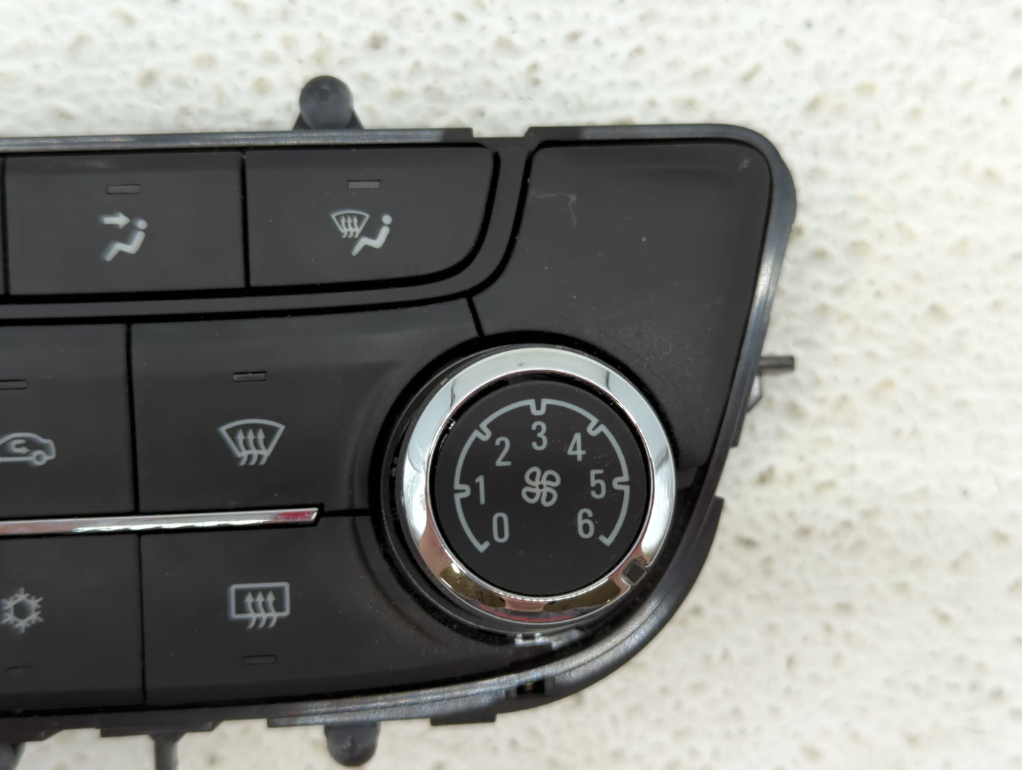 2017-2021 Buick Encore Climate Control Module Temperature AC/Heater Replacement P/N:39081581 39081561 Fits OEM Used Auto Par