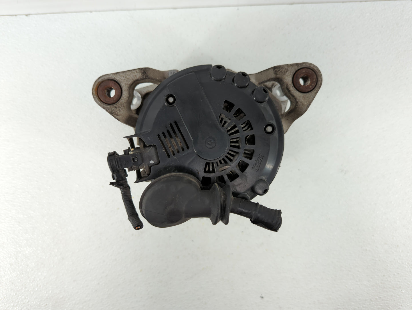 2013-2019 Buick Encore Alternator Replacement Generator Charging Assembly Engine OEM P/N:13577154 13597226 Fits OEM Used Aut