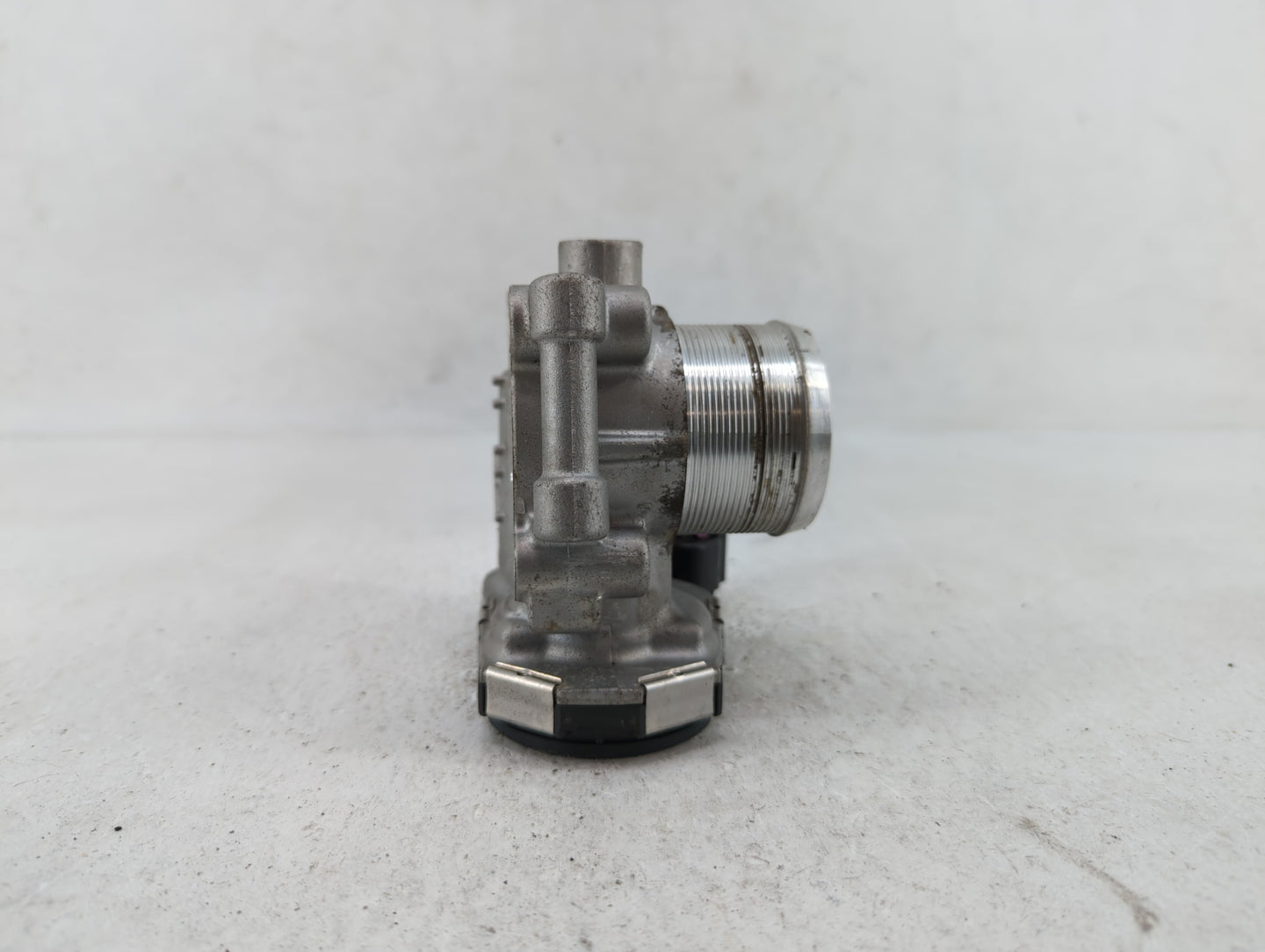 2013-2019 Buick Encore Throttle Body P/N:55581662 55565489 Fits Fits 2011 2012 2013 2014 2015 2016 2017 2018 2019 OEM Used A