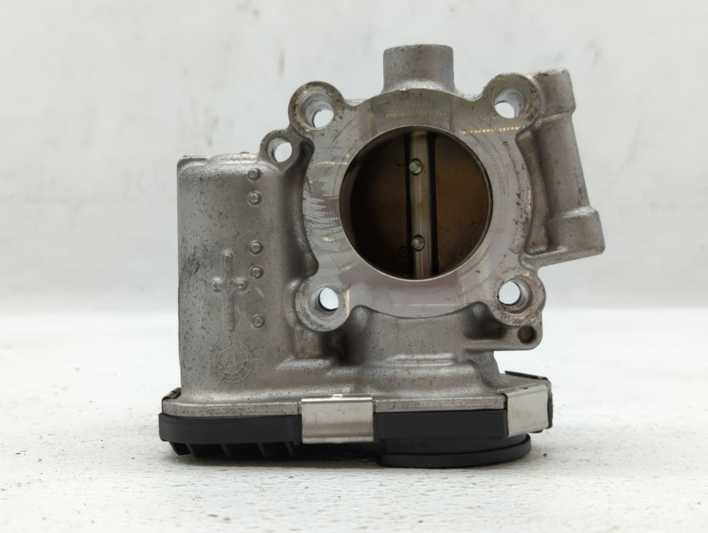 2013-2021 Buick Encore Throttle Body P/N:55565489 Fits Fits 2011 2012 2013 2014 2015 2016 2017 2018 2019 2020 2021 OEM Used 