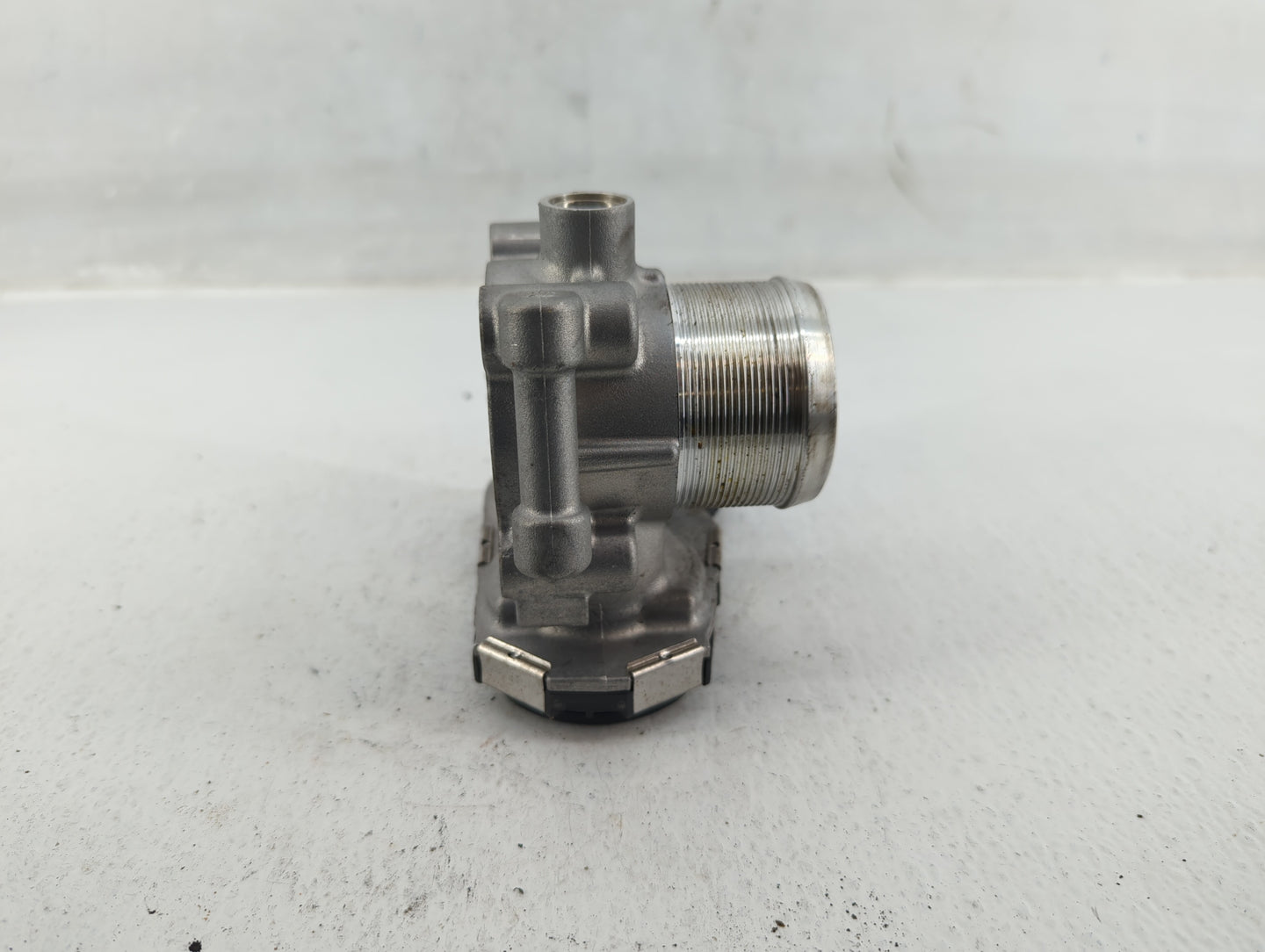 2013-2021 Buick Encore Throttle Body P/N:55565489 Fits Fits 2011 2012 2013 2014 2015 2016 2017 2018 2019 2020 2021 OEM Used 