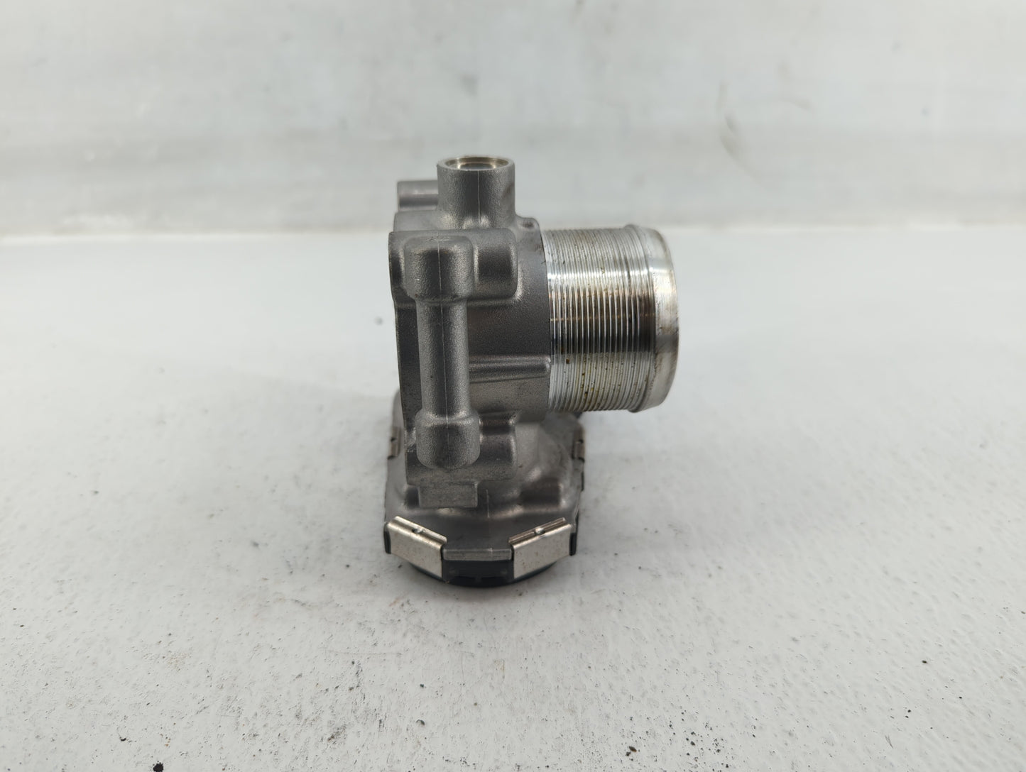 2013-2021 Buick Encore Throttle Body P/N:55565489 Fits Fits 2011 2012 2013 2014 2015 2016 2017 2018 2019 2020 2021 OEM Used 