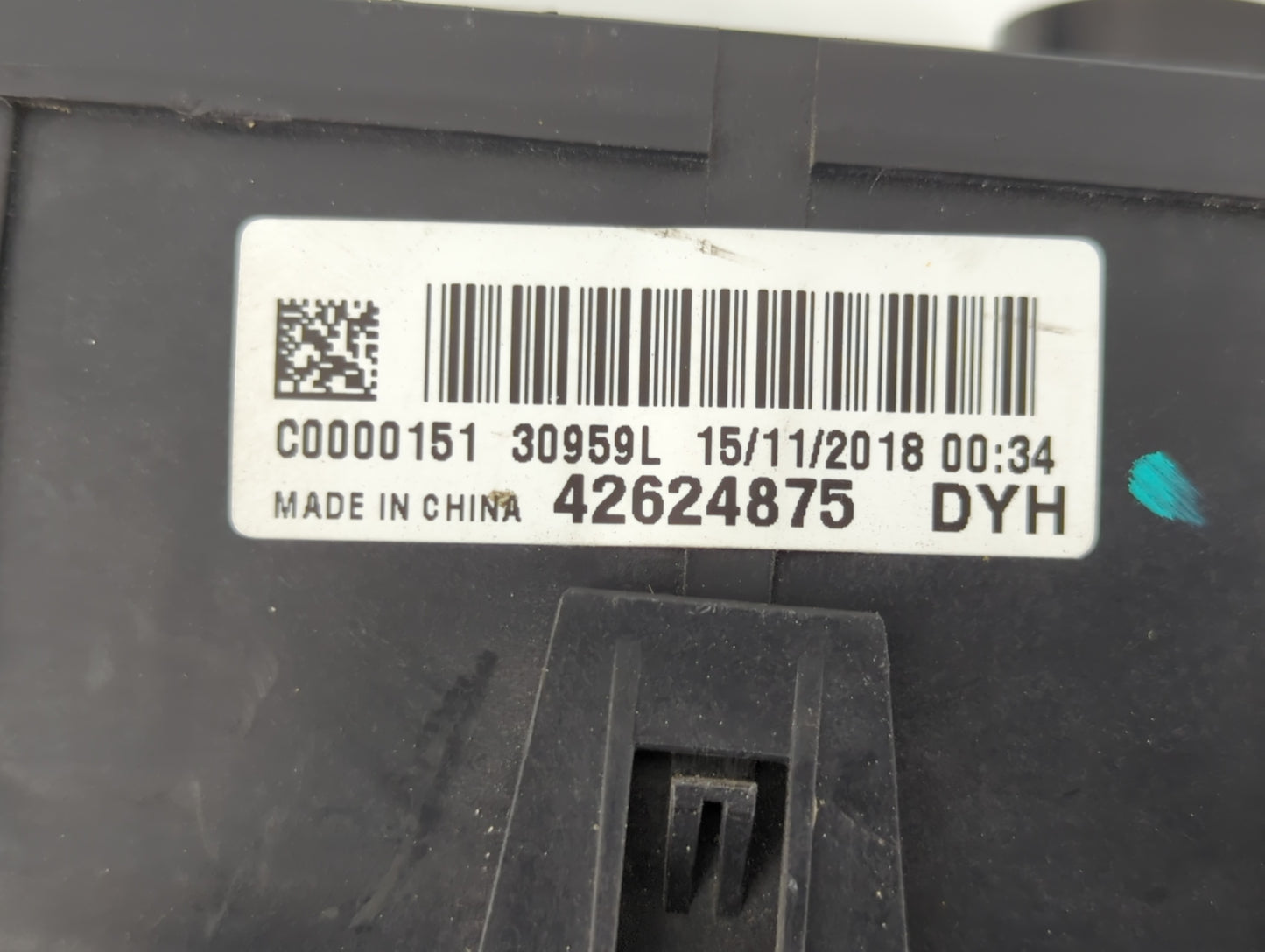 2018-2020 Buick Encore Fusebox Fuse Box Panel Relay Module P/N:42624875 Fits Fits 2018 2019 2020 OEM Used Auto Parts - Oemus