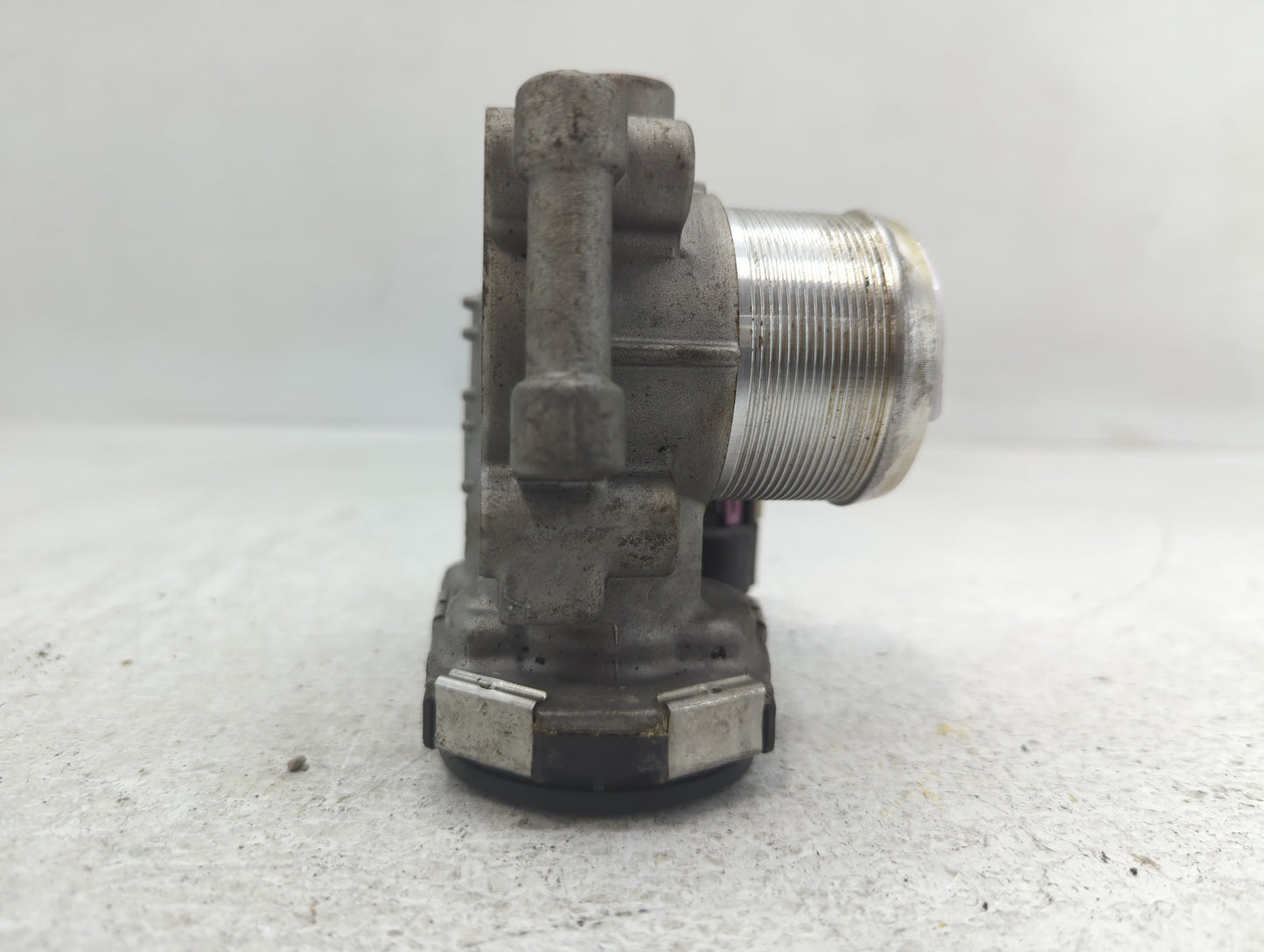 2013-2021 Buick Encore Throttle Body P/N:55581662 Fits Fits 2011 2012 2013 2014 2015 2016 2017 2018 2019 2020 2021 OEM Used 