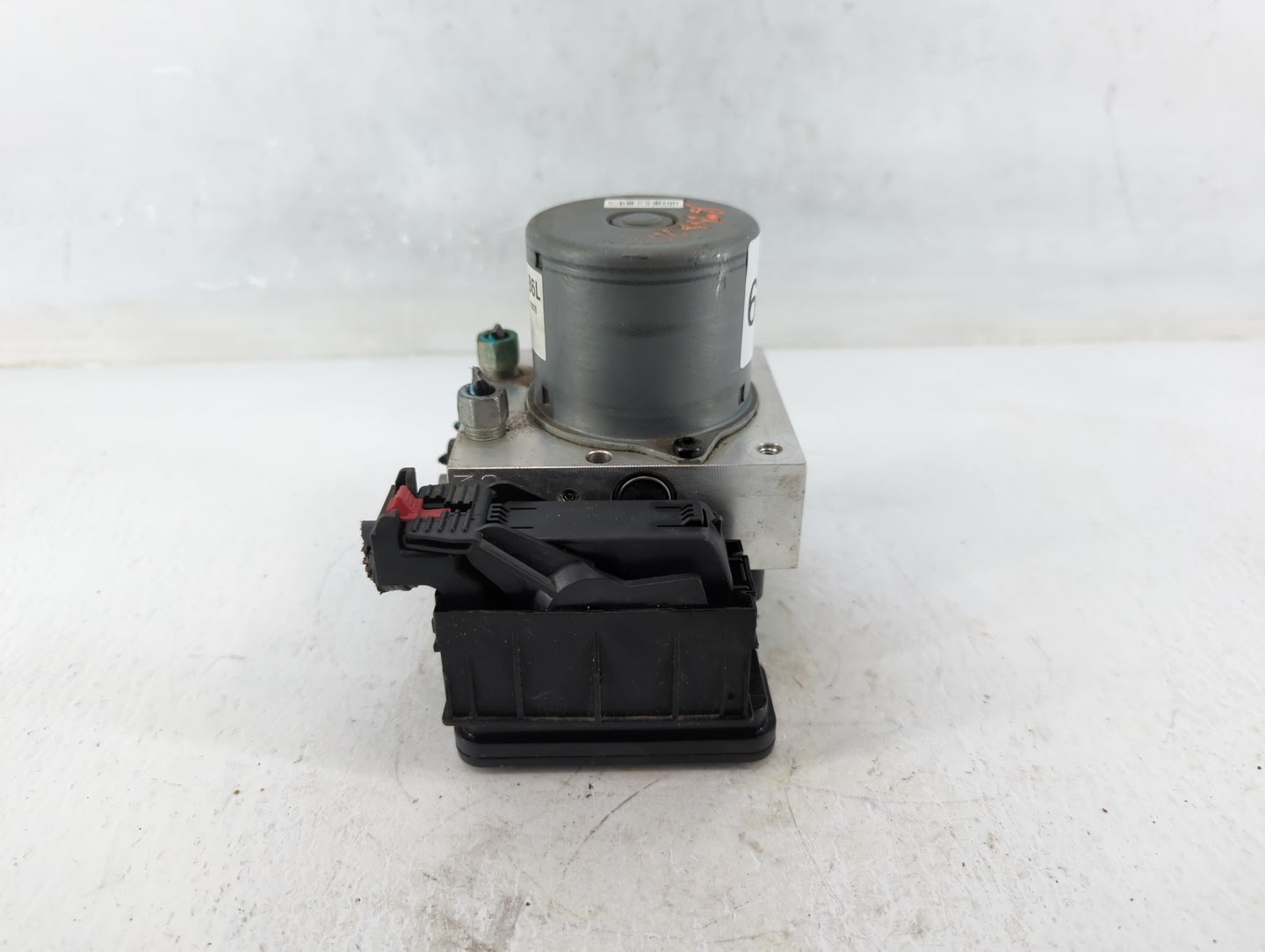 2017-2021 Buick Encore ABS Pump Control Module Replacement P/N:42643519 Fits Fits 2017 2018 2019 2020 2021 OEM Used Auto Par