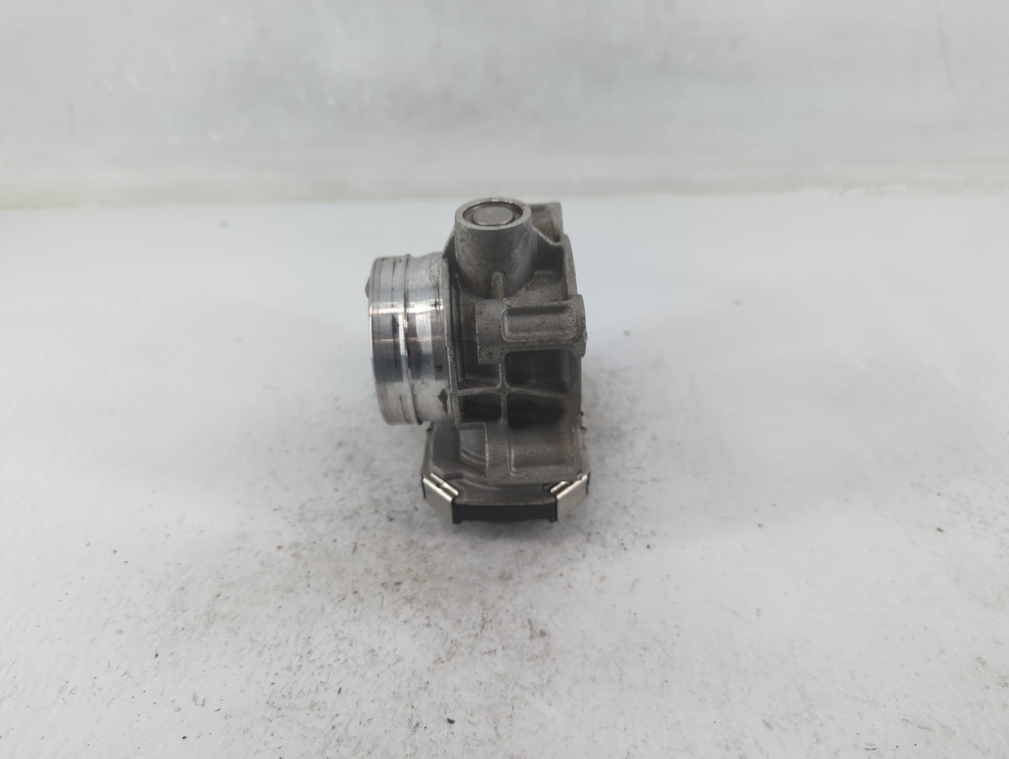 2016-2021 Buick Encore Throttle Body P/N:12671379AA Fits Fits 2016 2017 2018 2019 2020 2021 2022 OEM Used Auto Parts - Oemus