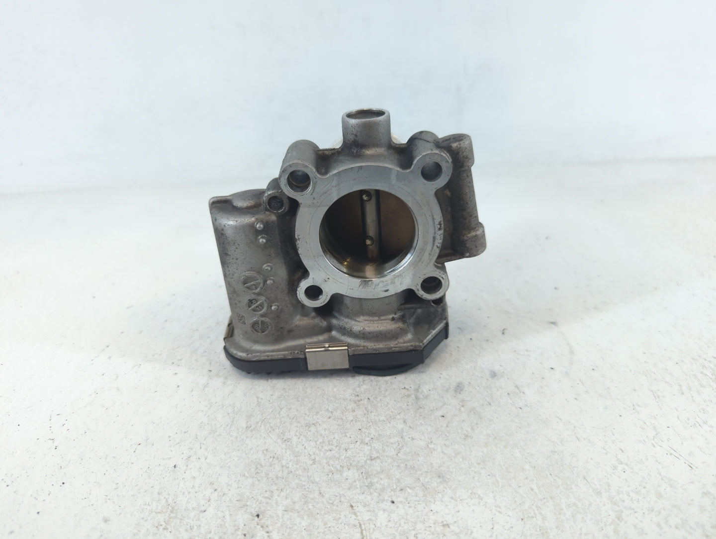 2013-2021 Buick Encore Throttle Body P/N:55 581 662 Fits Fits 2011 2012 2013 2014 2015 2016 2017 2018 2019 2020 2021 OEM Use