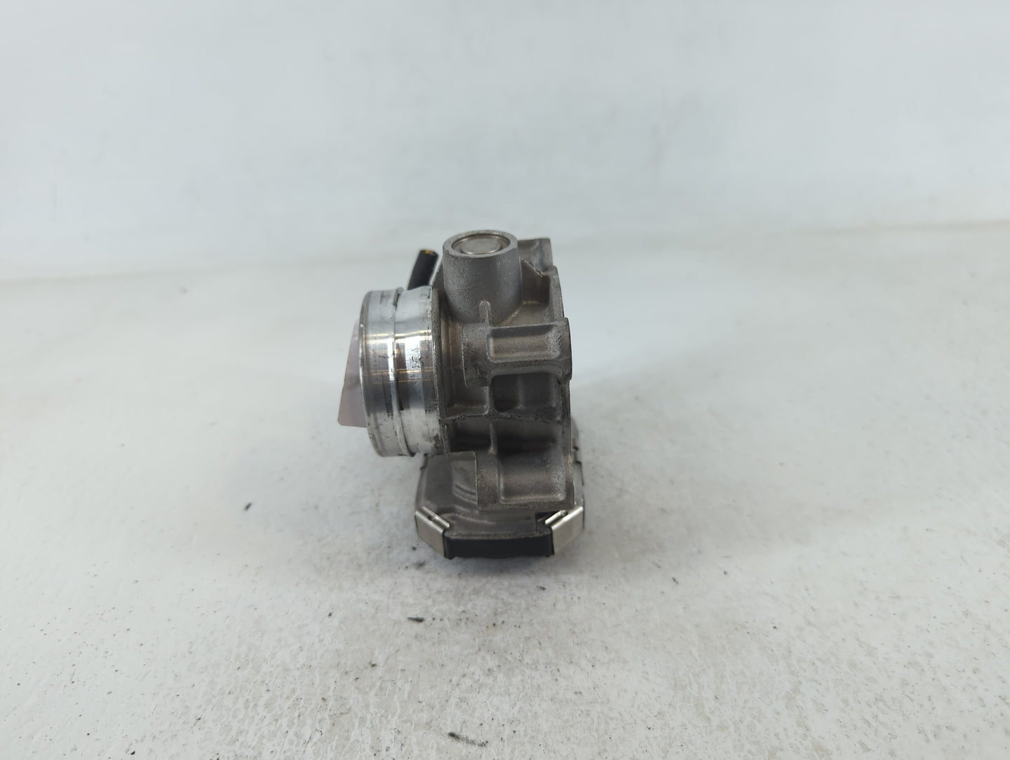 2016-2021 Buick Encore Throttle Body P/N:12671379AA Fits Fits 2016 2017 2018 2019 2020 2021 2022 OEM Used Auto Parts - Oemus