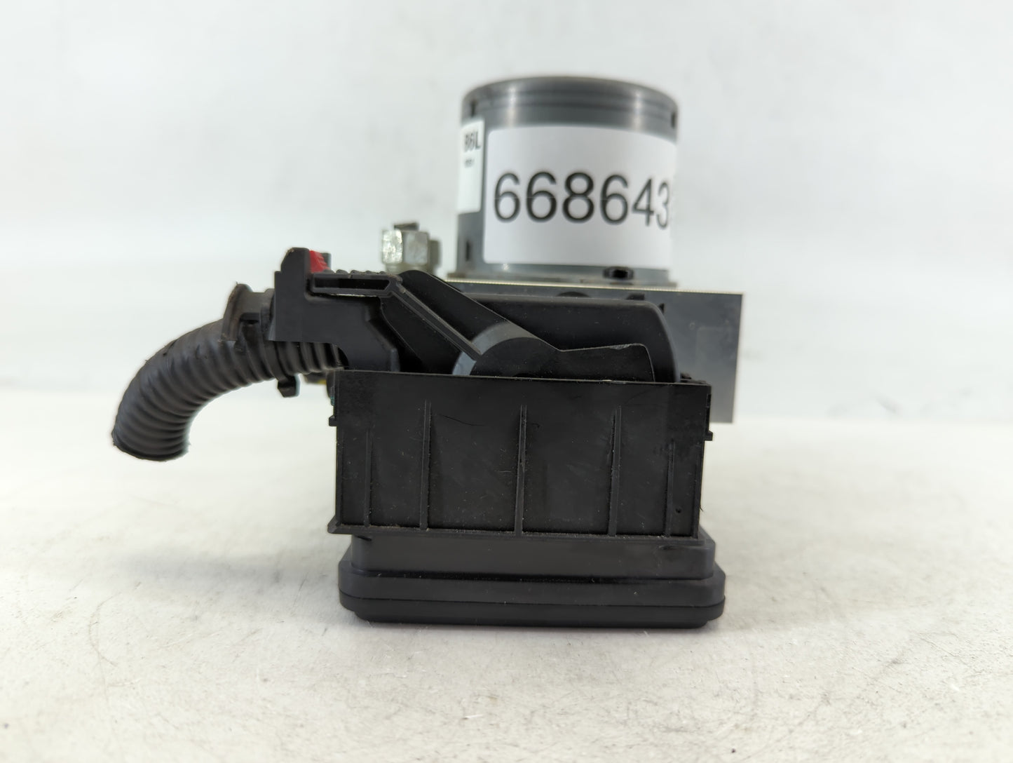 2017-2021 Buick Encore ABS Pump Control Module Replacement P/N:42643519 Fits Fits 2017 2018 2019 2020 2021 OEM Used Auto Par