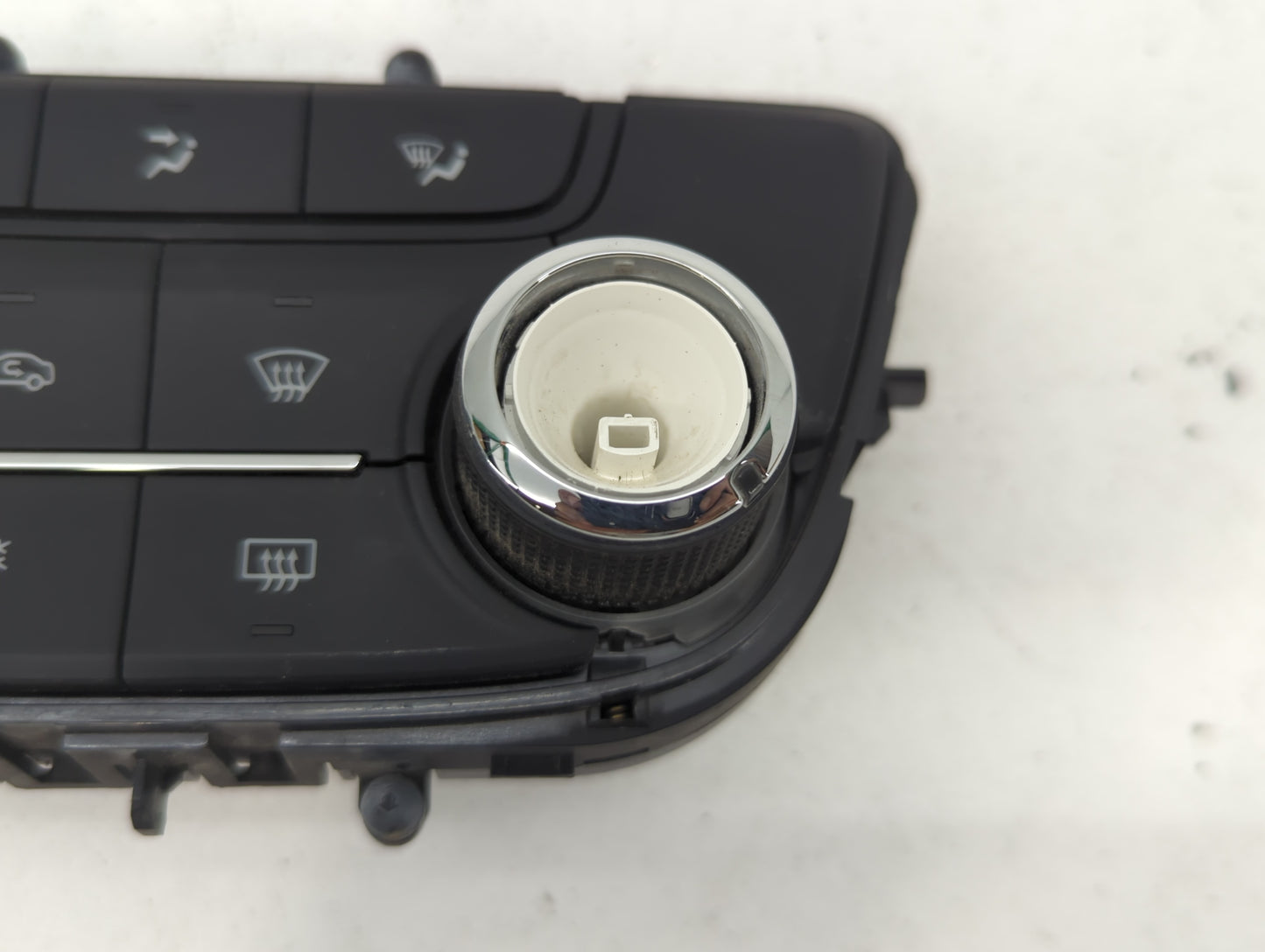 2017-2021 Buick Encore Climate Control Module Temperature AC/Heater Replacement P/N:A2C1134980001 39081561 Fits OEM Used Aut