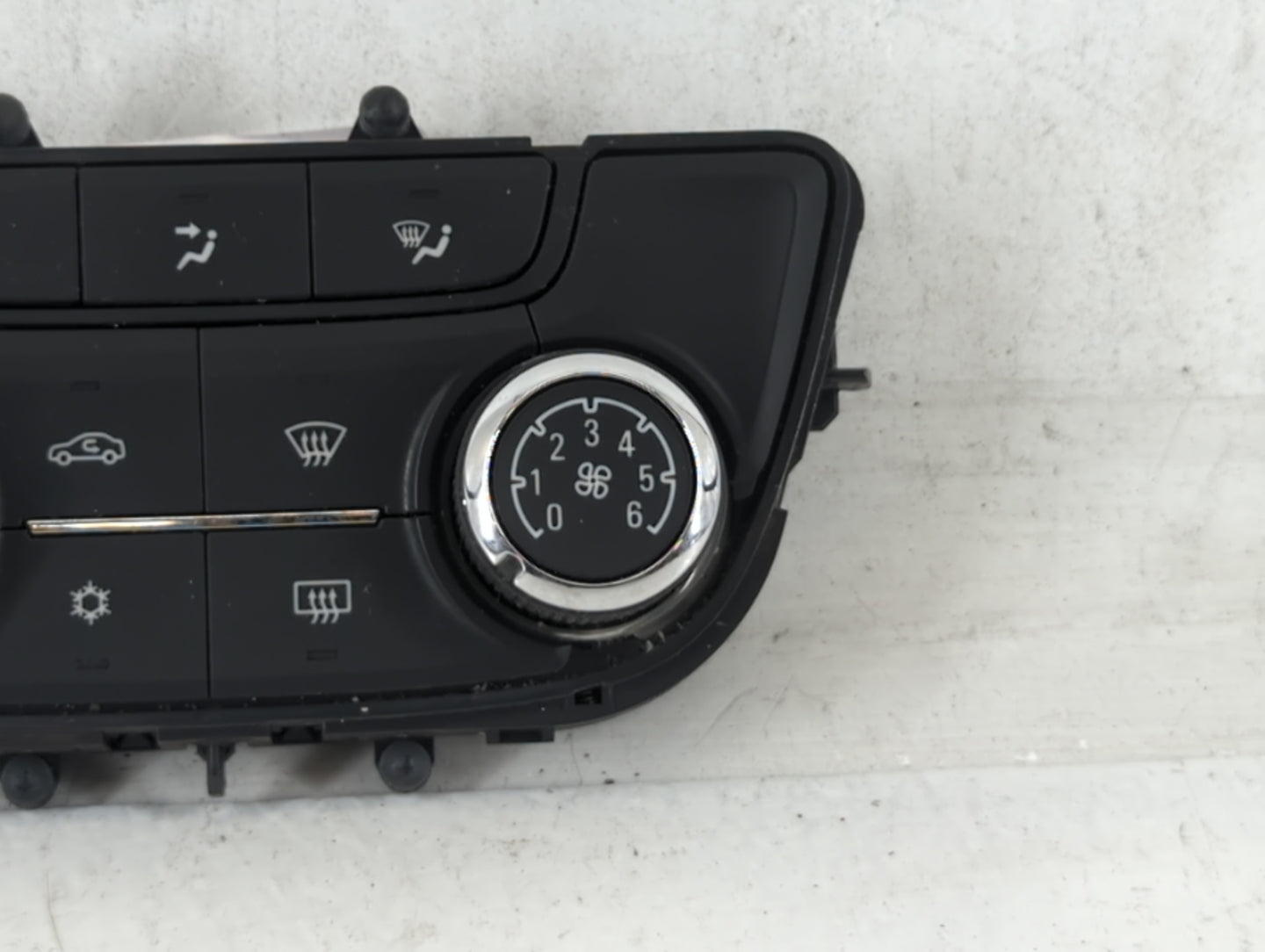 2017-2021 Buick Encore Climate Control Module Temperature AC/Heater Replacement P/N:A2C1134980001 39081561 Fits OEM Used Aut