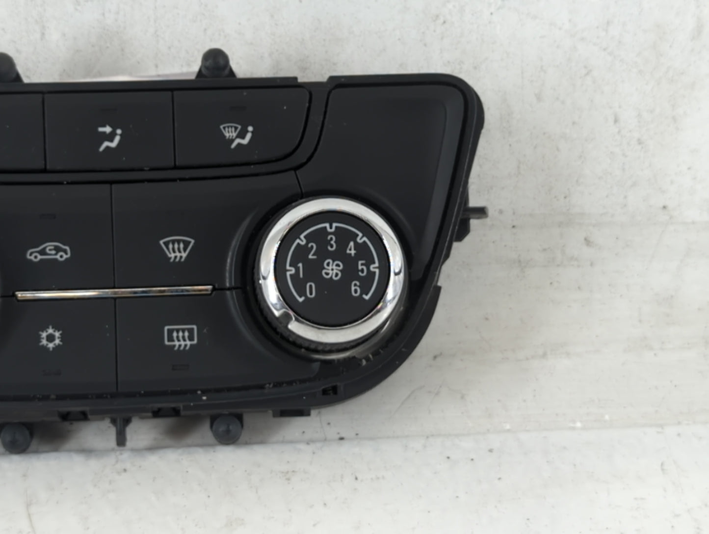2017-2021 Buick Encore Climate Control Module Temperature AC/Heater Replacement P/N:A2C1134980001 39081561 Fits OEM Used Aut