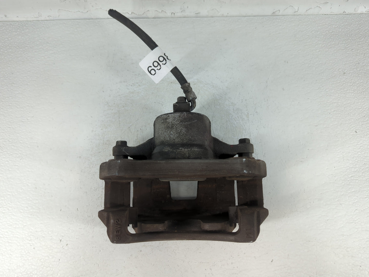 2018-2021 Buick Encore Front Passenger Right Brake Caliper - Oemusedautoparts1.com