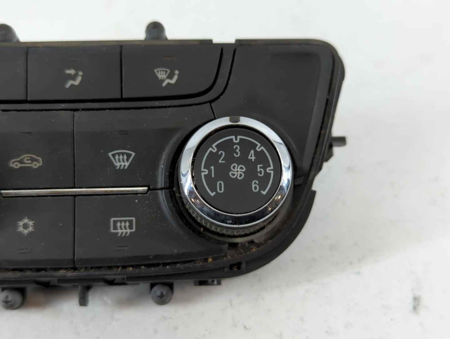 2017-2021 Buick Encore Climate Control Module Temperature AC/Heater Replacement P/N:A2C1134980001 39081561 Fits OEM Used Aut