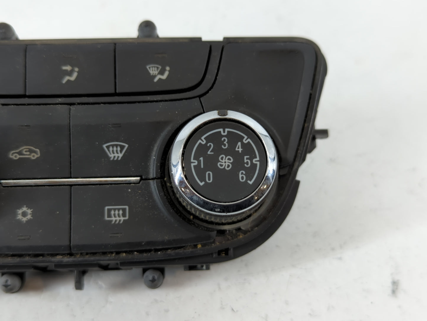 2017-2021 Buick Encore Climate Control Module Temperature AC/Heater Replacement P/N:A2C1134980001 39081561 Fits OEM Used Aut