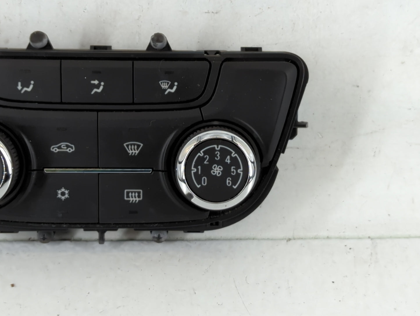 2017-2021 Buick Encore Climate Control Module Temperature AC/Heater Replacement P/N:A2C113498000 39081561 Fits OEM Used Auto