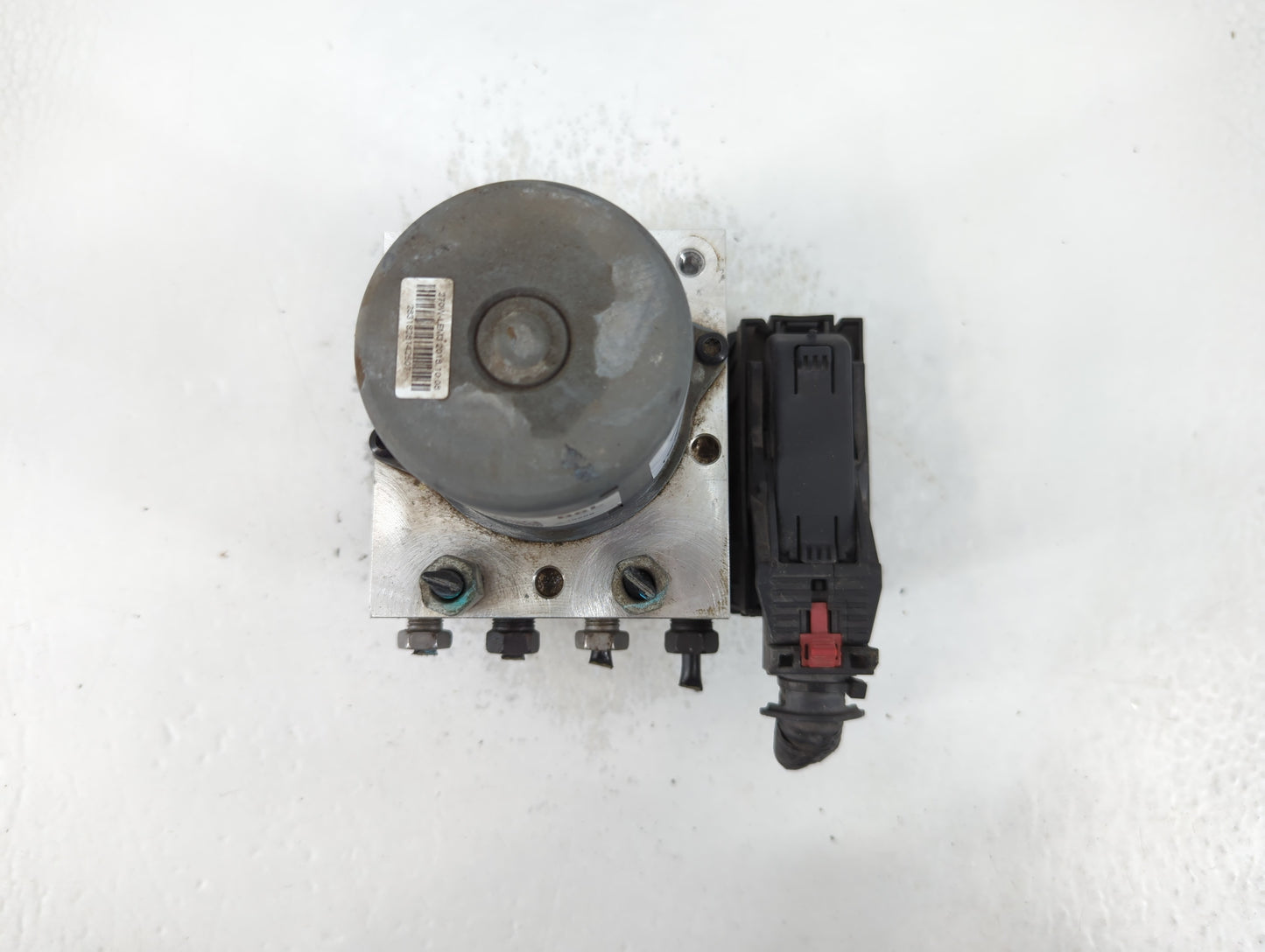 2017-2021 Buick Encore ABS Pump Control Module Replacement P/N:688250455 Fits Fits 2017 2018 2019 2020 2021 OEM Used Auto Pa