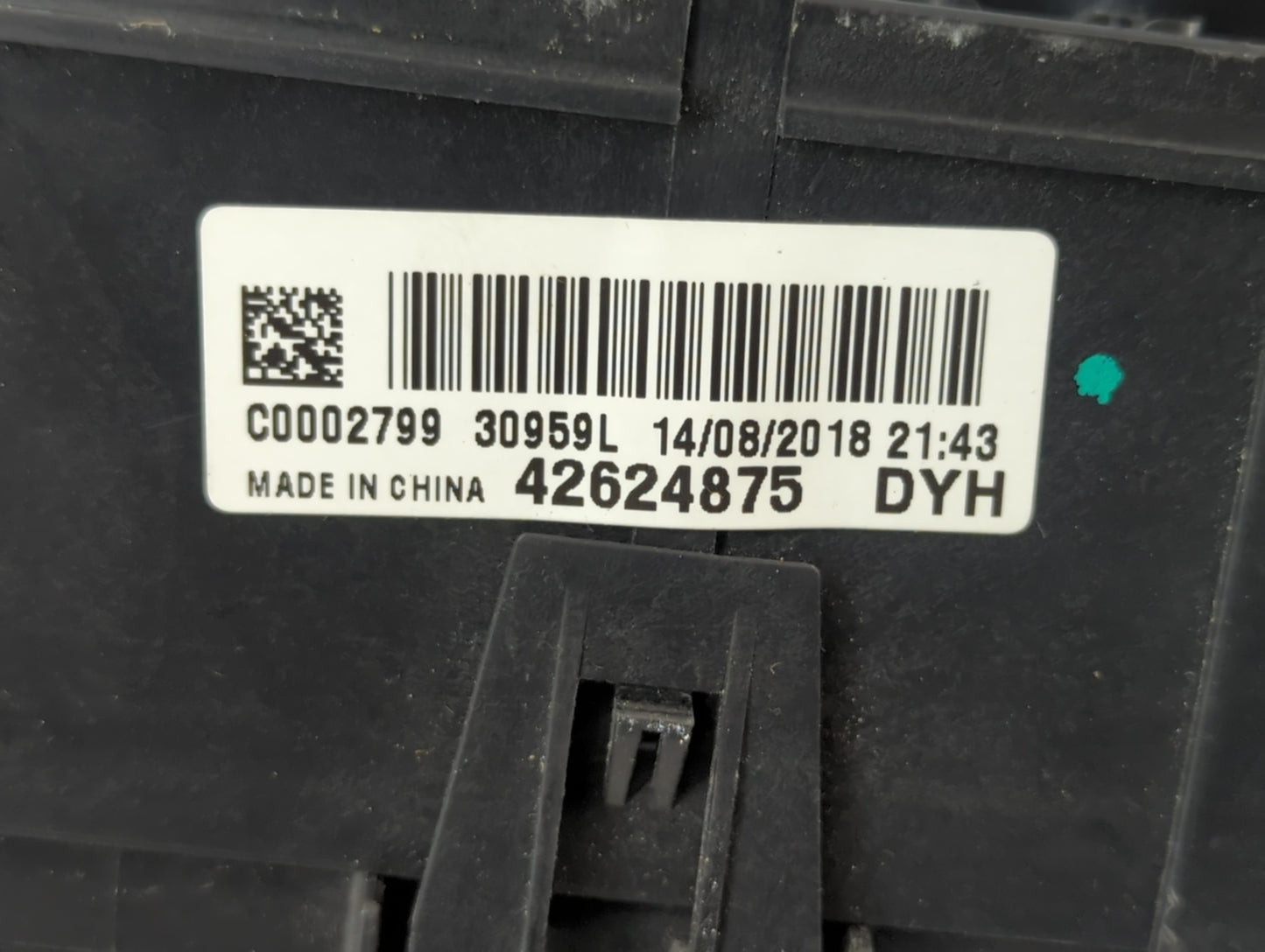 2018-2020 Buick Encore Fusebox Fuse Box Panel Relay Module P/N:C0002799 42624875 Fits Fits 2018 2019 2020 OEM Used Auto Part