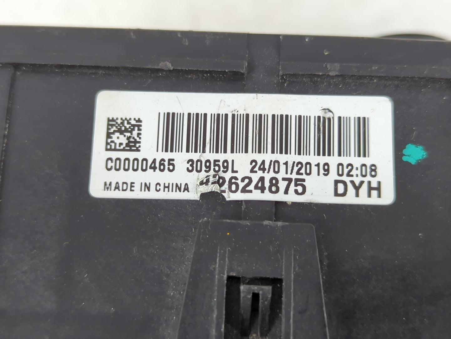 2018-2020 Buick Encore Fusebox Fuse Box Panel Relay Module P/N:C0000465 2624875 Fits Fits 2018 2019 2020 OEM Used Auto Parts