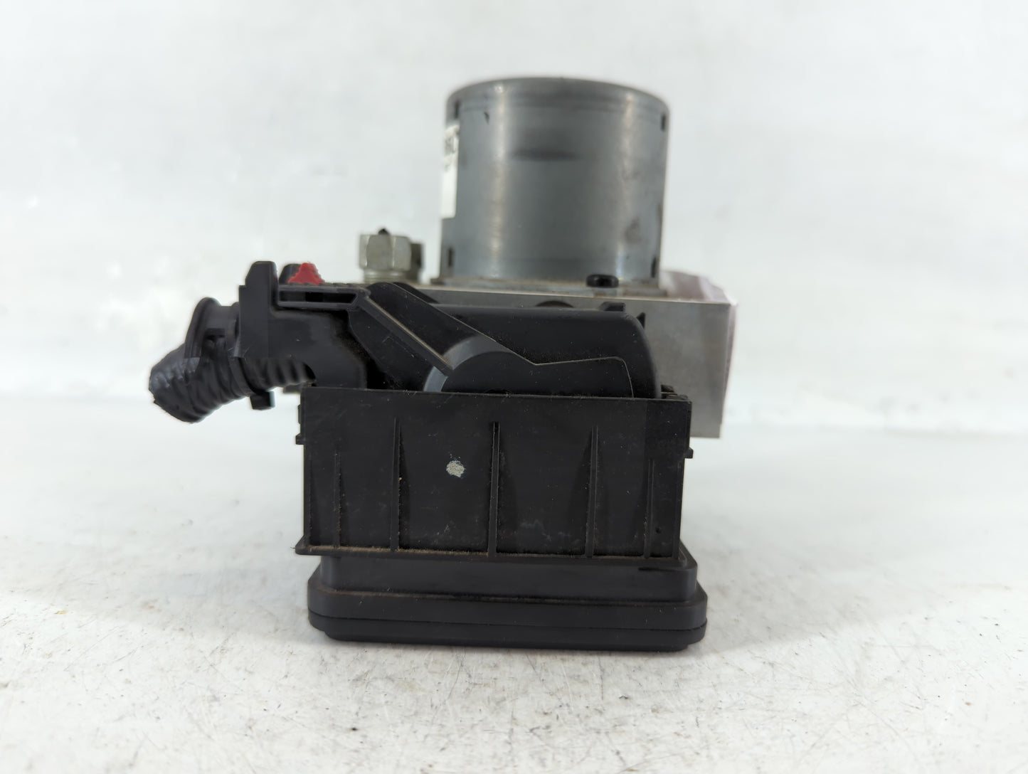 2017-2021 Buick Encore ABS Pump Control Module Replacement P/N:42643519 Fits Fits 2017 2018 2019 2020 2021 OEM Used Auto Par