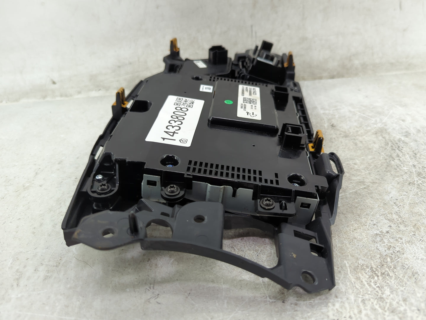 2019-2020 Buick Envision Radio AM FM Cd Player Receiver Replacement P/N:84379433 7370100000000X, 544930977 Fits Fits 2019 20
