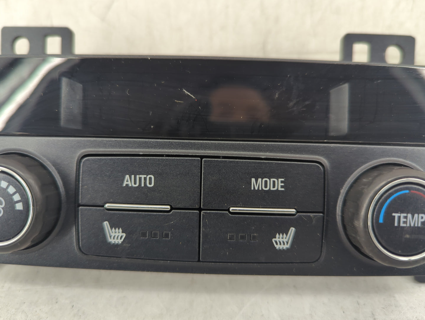 2016-2020 Buick Envision Climate Control Module Temperature AC/Heater Replacement P/N:23467328 Fits OEM Used Auto Parts - Oe