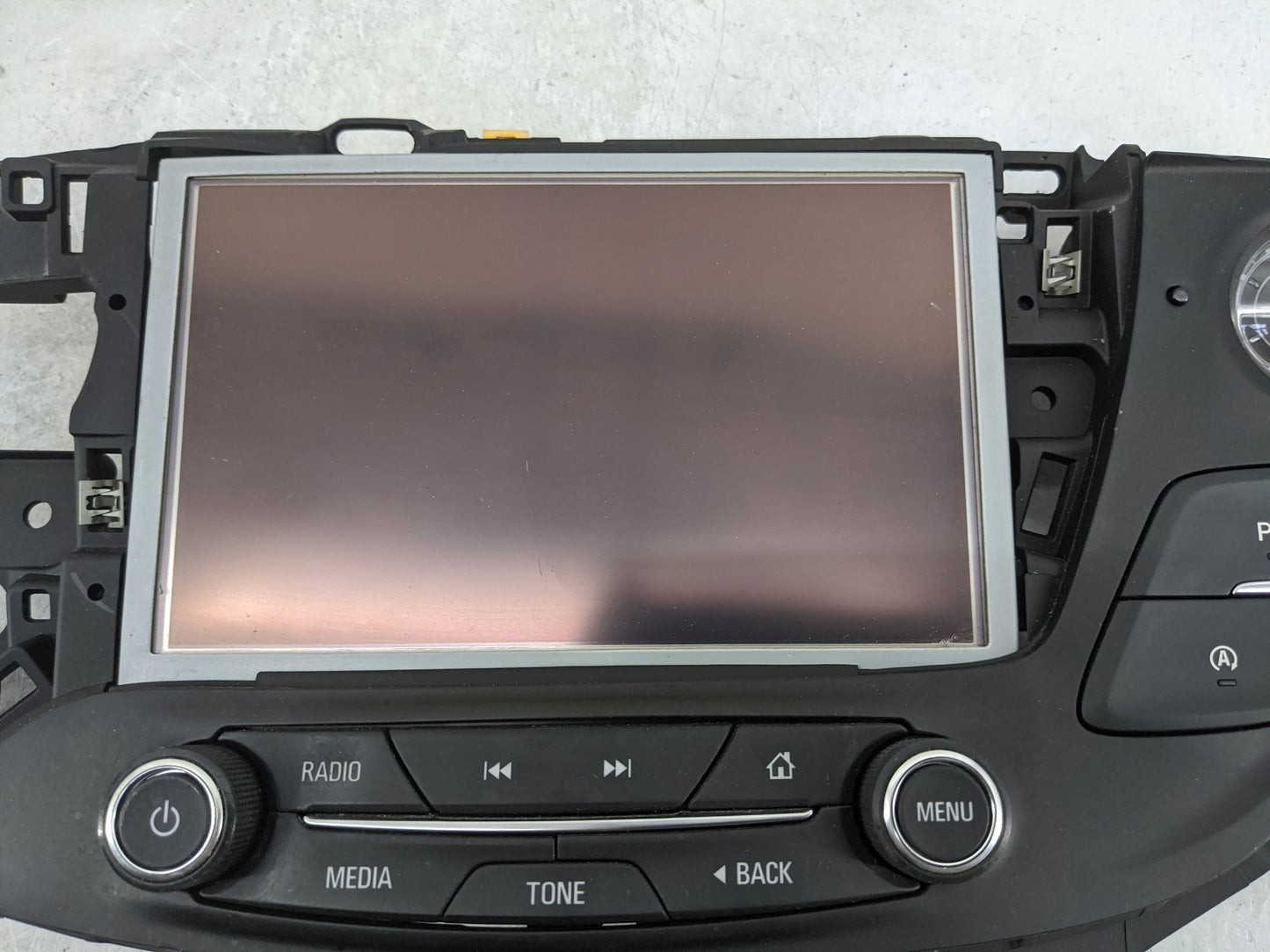 2019-2020 Buick Envision Radio Control Panel 1483013 - Oemusedautoparts1.com