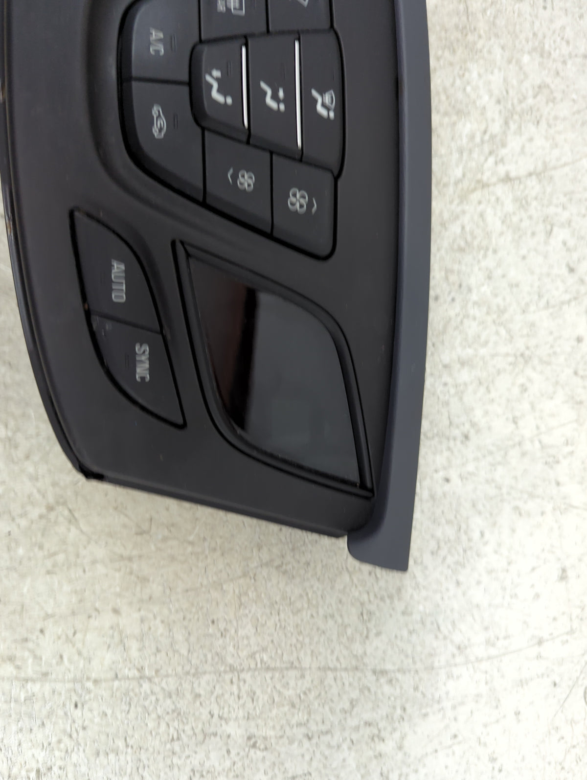 2016-2020 Buick Envision Climate Control Module Temperature AC/Heater Replacement P/N:84375285 7370200000000X Fits OEM Used 