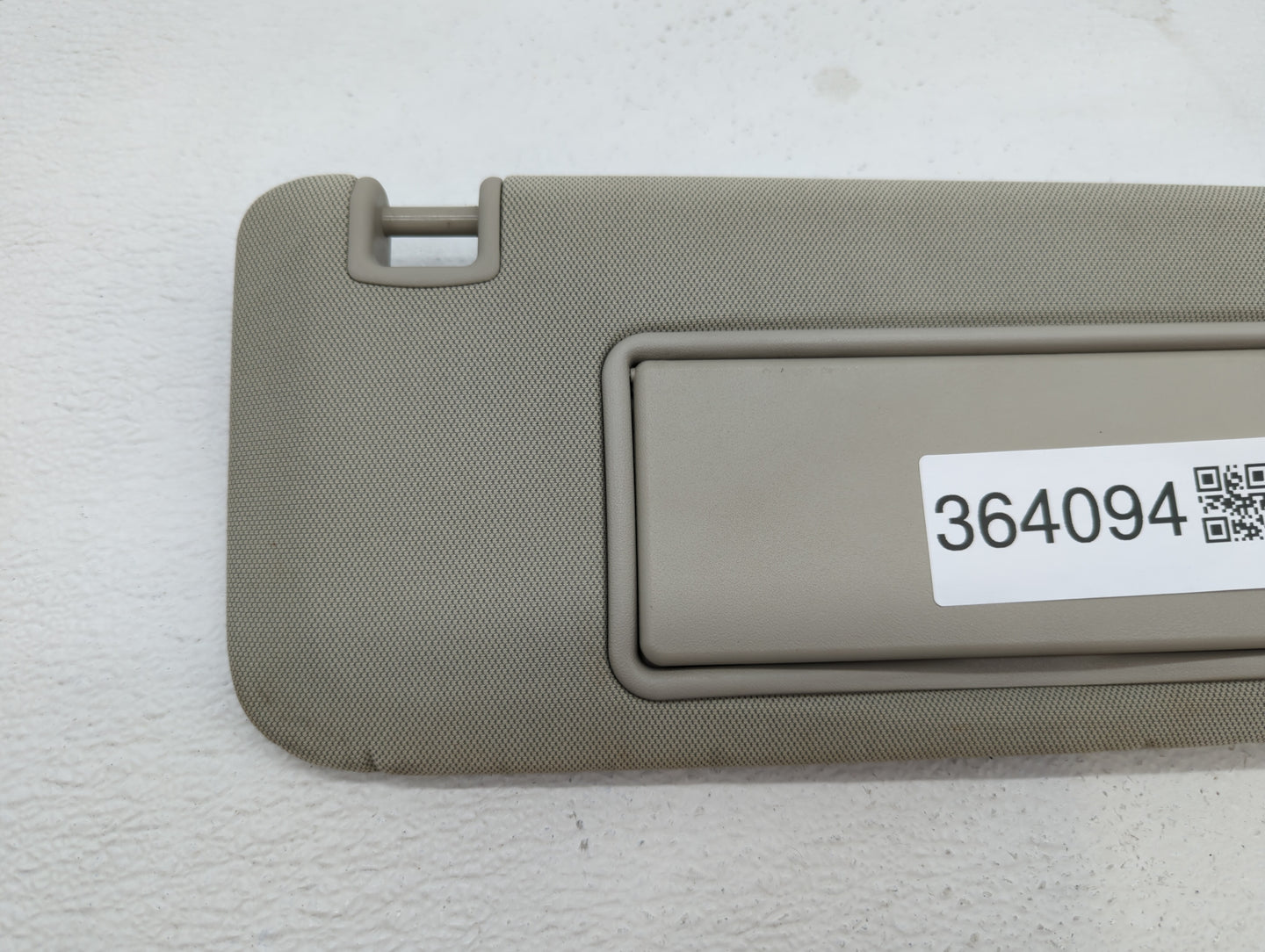 2016-2018 Buick Envision Sun Visor Shade Replacement Passenger Right Mirror Fits Fits 2016 2017 2018 OEM Used Auto Parts - O