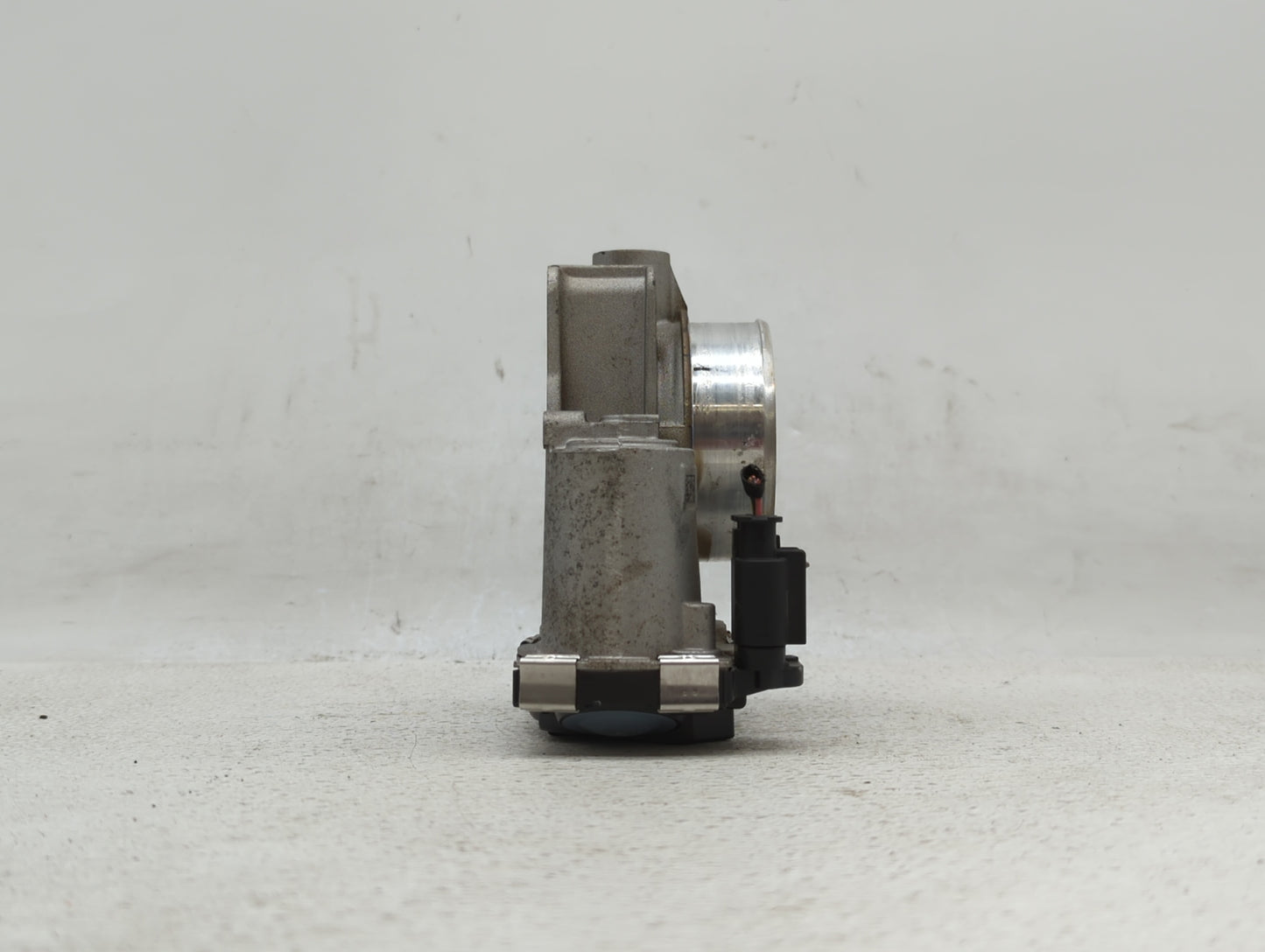 2017-2018 Buick Envision Throttle Body P/N:12670839AA 12627217DA, 12669073DA Fits Fits 2013 2014 2015 2017 2018 OEM Used Aut