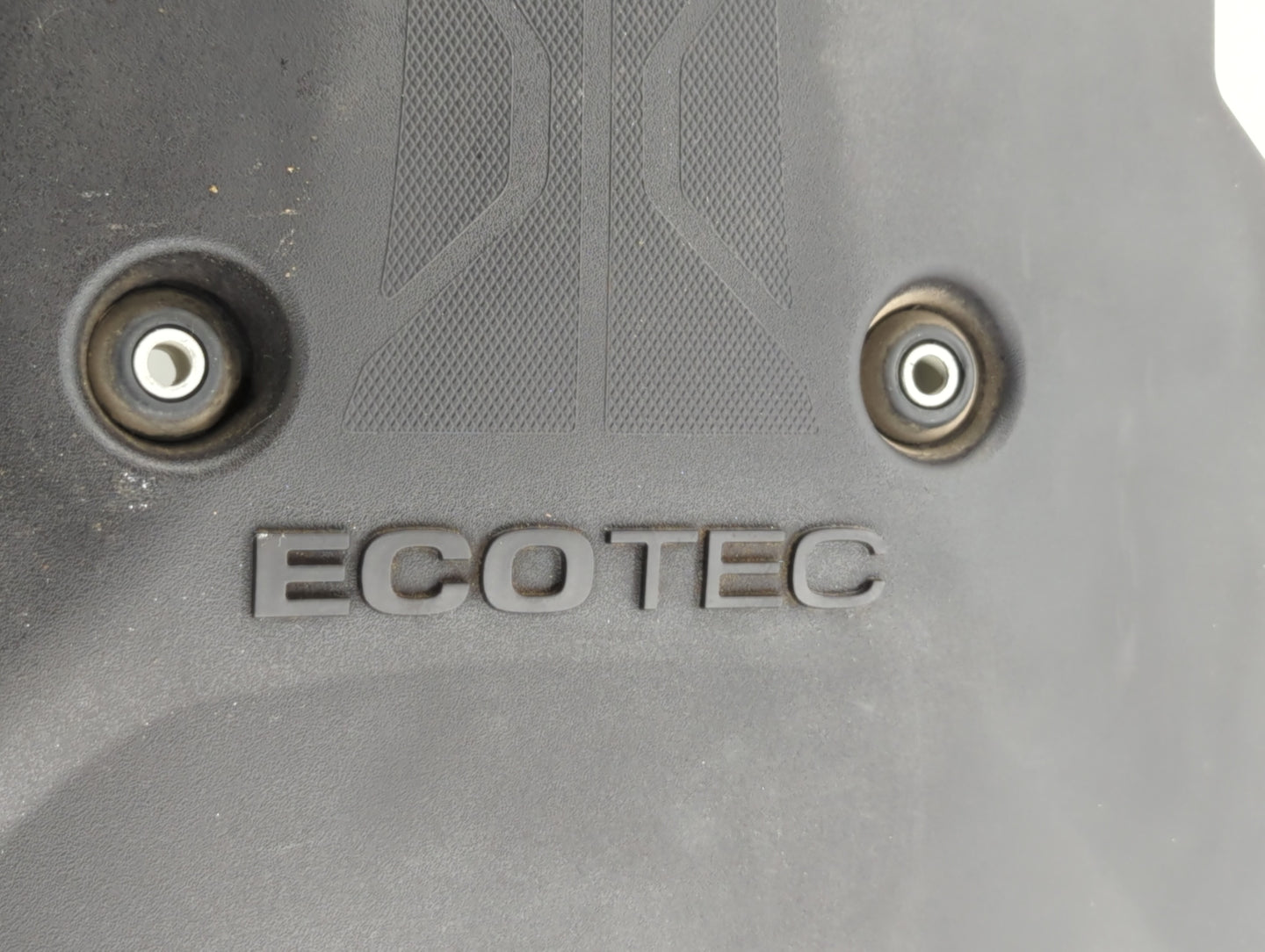 2019 Buick Envision Engine Cover - Oemusedautoparts1.com