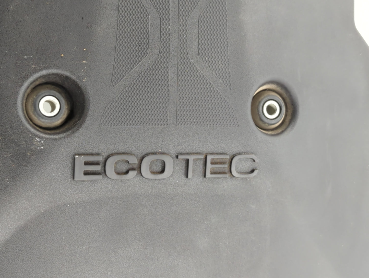 2019 Buick Envision Engine Cover - Oemusedautoparts1.com
