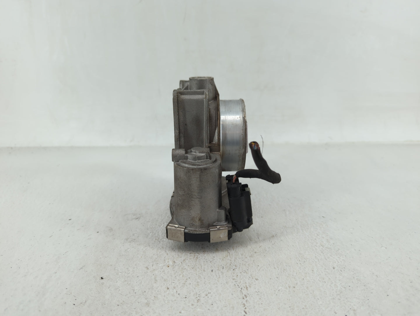 2017-2020 Buick Envision Throttle Body P/N:12670839AA 12627217DA, 12669073DA Fits Fits 2013 2014 2015 2017 2018 2019 2020 OE